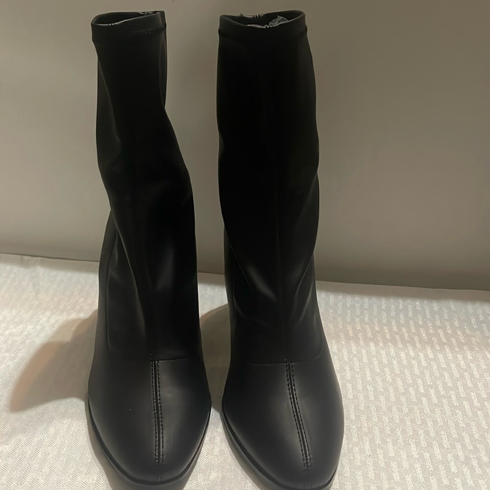 New Womens Tru Comfort Foam Black Stiletto Slip on Ankel Boot Sz 10 without box